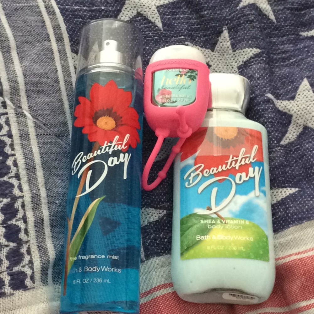 BATH & BODY WORKS BEAUTIFUL DAY set. NWT.